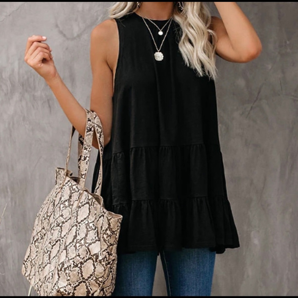 NEW BLACK SLEEVELESS TOP